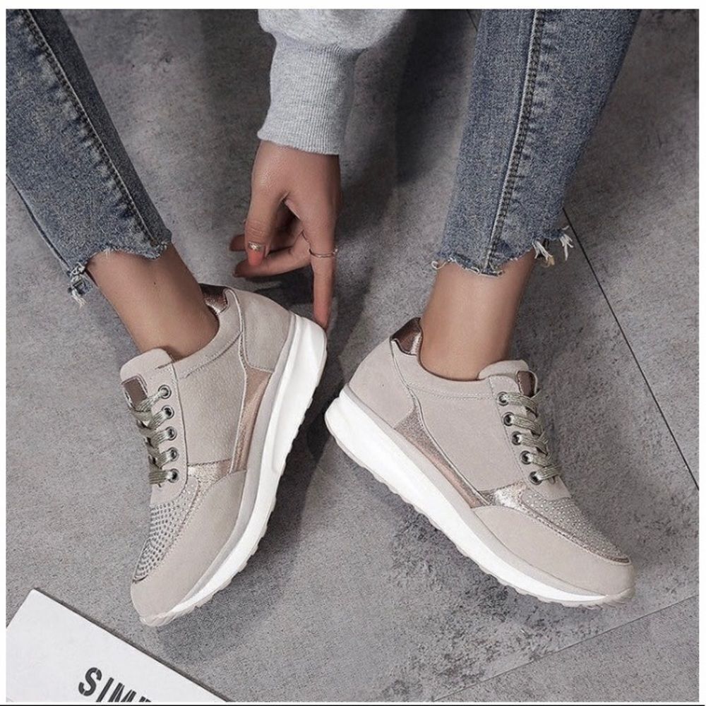 👟 Casual Sporty Sneaker Metallic Grey